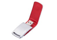 컴퓨터에 베끼는 자료를 위한 돋을새김한 로고를 가진 생활 상표 16G 2.0 빨간색 가죽 USB를 보여주십시오